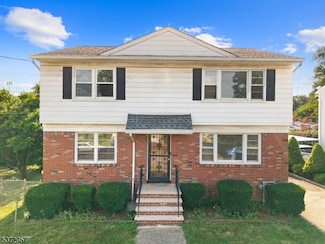 5 Josh Ct, Clifton, NJ 07011