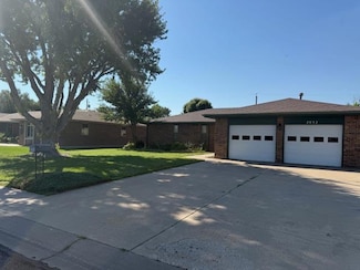2032 Windsor Ln, Liberal, KS 67901