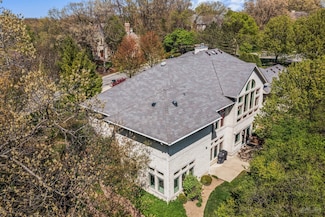 3 Arcadia Ct, Burr Ridge, IL 60527