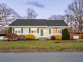 34 Alpha St, North Dartmouth, MA 02747