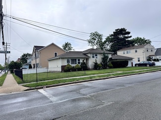 36 Monroe Place, Hempstead, NY 11550
