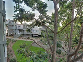 381 Half Moon Ln Unit 208, Daly City, CA 94015