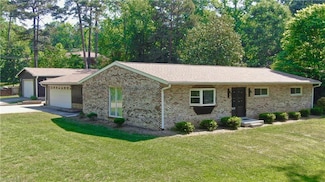3618 Rockwood Dr, High Point, NC 27265