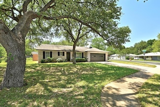2307 Whitestone Dr, Austin, TX 78745