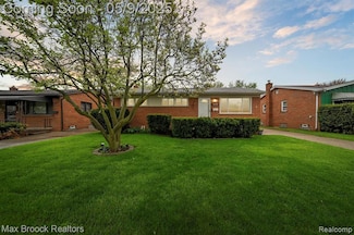 1544 Beaupre Ave, Madison Heights, MI 48071