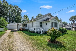 3706 Lake St, Kalamazoo, MI 49048