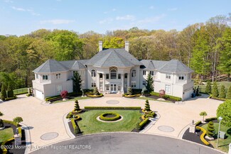 319 Bayview Dr, Morganville, NJ 07751