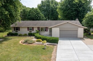 10532 Putnam Rd, Englewood, OH 45322