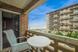 600 Shore Rd Unit 3G, Long Beach, NY 11561