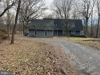 615 Panorama Dr, Martinsburg, WV 25403