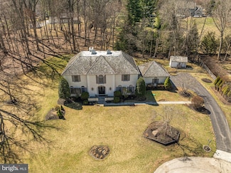 516 Sugartown Rd, Devon, PA 19333