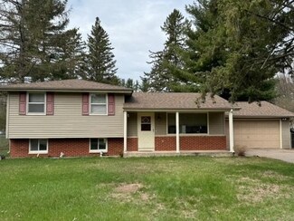 3110 Sampson St, Wisconsin Rapids, WI 54494