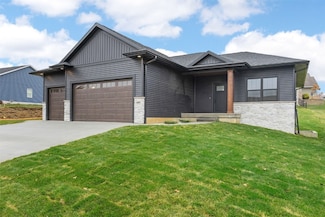 1609 38th St SE, Cedar Rapids, IA 52403