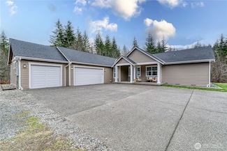 216 Cornwall Rd NW, Lakebay, WA 98349