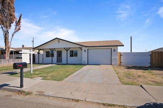 3836 Kennedy St, Le Grand, CA 95333