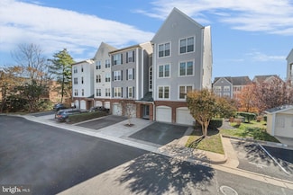 275 S Pickett St Unit 102, Alexandria, VA 22304