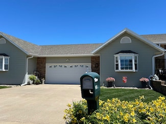 2104 M Ave, Milford, IA 51351