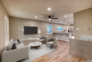 5632 Wexford Dr, Kirby, TX 78219