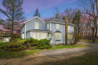 61129 41st St, Paw Paw, MI 49079