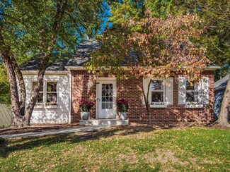 552 Clinton Heights Ave, Columbus, OH 43202