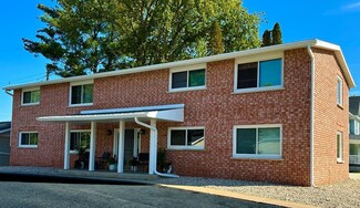 112 W Water St, Princeton, WI 54968