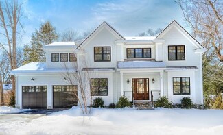 7 Massasoit Rd, Wellesley Hills, MA 02481