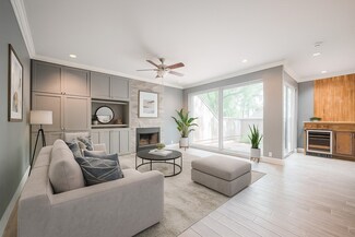 241 Litchfield Ln, Houston, TX 77024