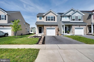 2154 Huntington Ln, Easton, PA 18040