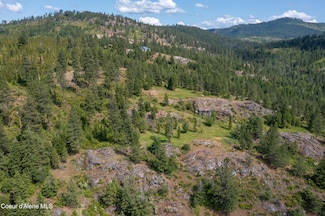 5095 Jewel Lake Rd, Sagle, ID 83860