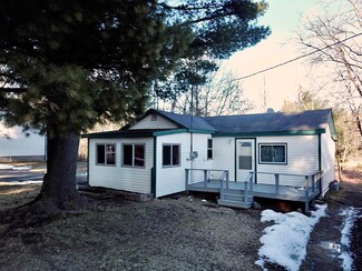 N10444 Horseshoe Rd, Tomahawk, WI 54487