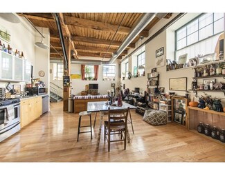 60 Dudley St Unit 122, Chelsea, MA 02150