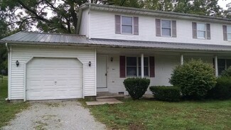 304 E Oakridge Ave, Goshen, IN 46528