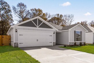 305 Grayson Baw Ln, Waller, TX 77484