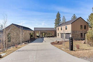 7441 S Buckrail Rd, Harrison, ID 83833