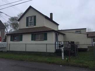 89 Gormley Ave, Portsmouth, RI 02871