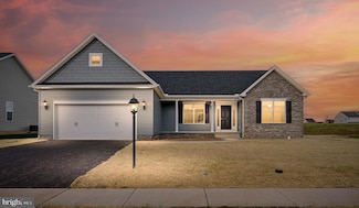 156 Ledger Dr Unit 75, Hanover, PA 17331