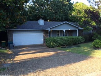12280 Southridge Dr, Little Rock, AR 72212