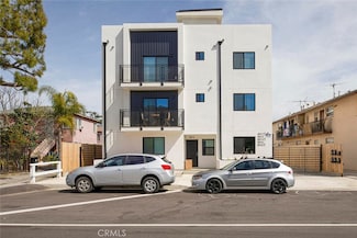 5914 N Tujunga Ave, Los Angeles, CA 91352