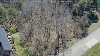 1051 Crestmont Rd, Hurricane, WV 25526