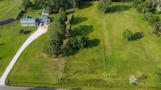 2472 Mamie Ford Rd, Alvin, TX 77511
