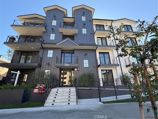 10352 Riverside Dr Unit 201, Los Angeles, CA 91602