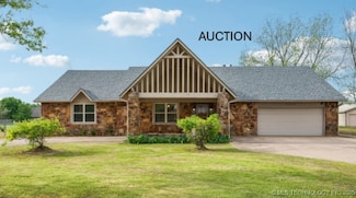 8452 E Blackwell Ave, Claremore, OK 74019