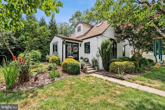 7137 Parkview Ave, Falls Church, VA 22042