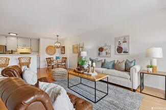 377 Palm Ave Unit 102, Oakland, CA 94610
