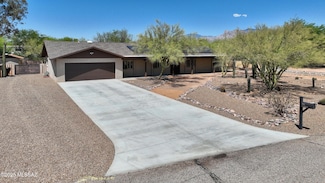8142 N Modena Dr, Tucson, AZ 85741