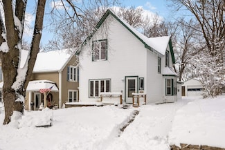 2663 6th Ave E, Saint Paul, MN 55109