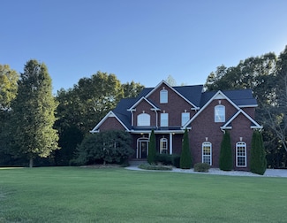 1014 Alameda Dr, Portland, TN 37148