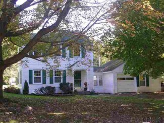 17 Arthur Terrace, Slingerlands, NY 12159