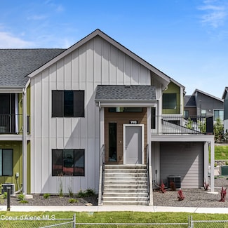 998 E Railroad Ave, Post Falls, ID 83854