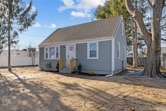 117 Kenneth Ave, Warwick, RI 02889